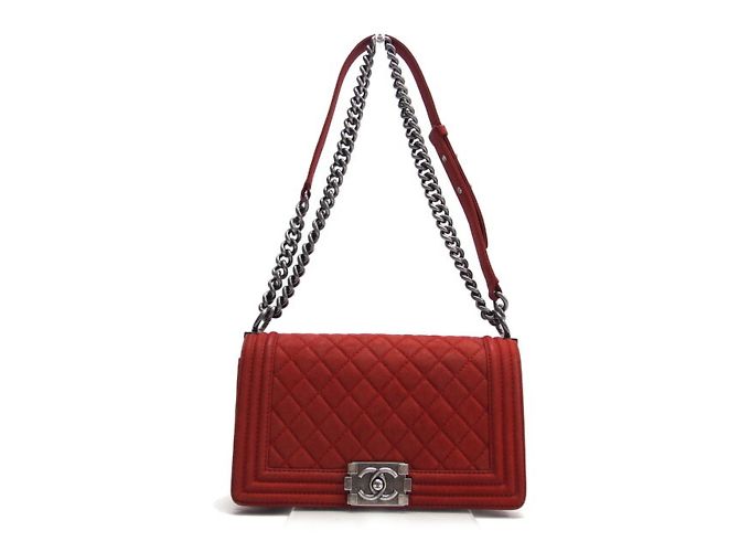 Borsa a spalla Chanel Boy 25 con catena Rosso - vista 2