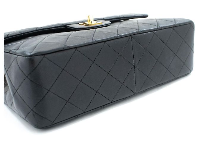 CHANEL Borsa a Spalla Classica con Doppio Flap in Pelle di Agnello Nera Nero - vista 4