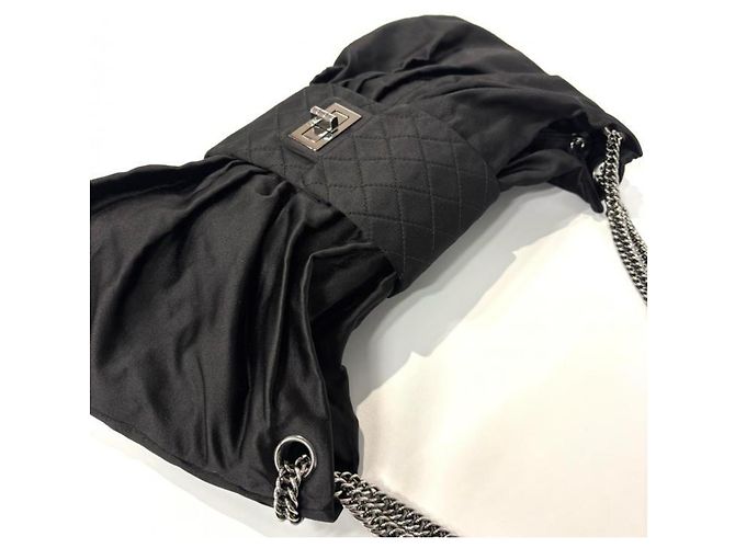 Borsa a spalla con catena 2.55 di CHANEL Nero - vista 5