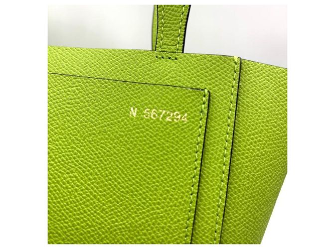 Borsa a spalla micro a secchiello Valextra in verde mela - vista 5