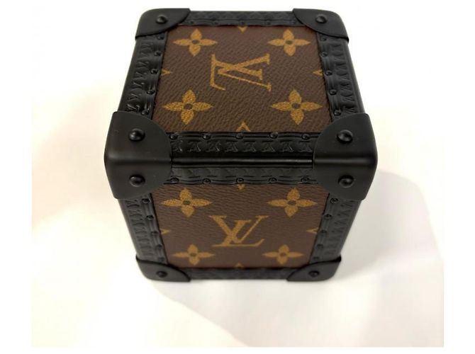 Louis Vuitton Trunk-Shaped Cube Monogram Figurine Brown - view 4
