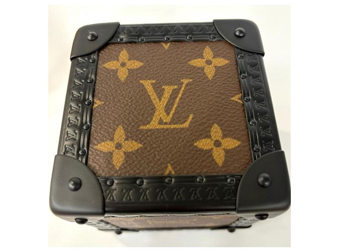 Louis Vuitton Trunk-Shaped Cube Monogram Figurine Brown - view 8