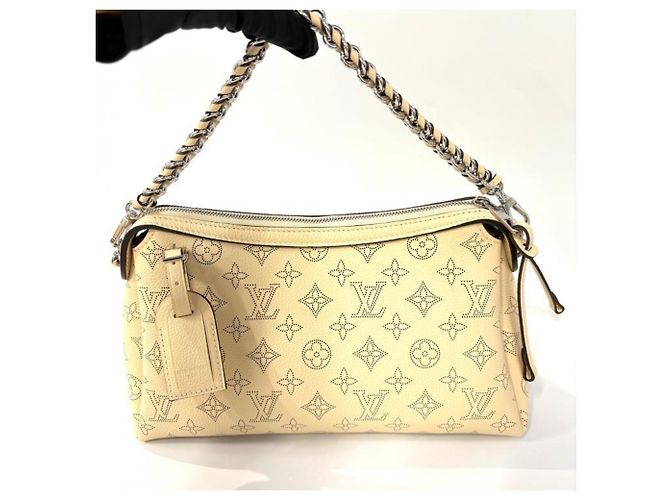 Borsa a Spalla Louis Vuitton Mahina M24255 Hand It All PM Galle 2 in 1 Beige - vista 3