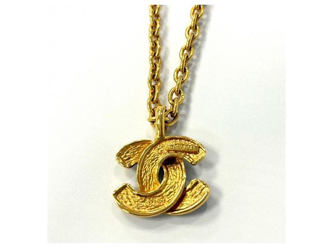 Collana CHANEL Vintage Matelassé Coco Mark in GP dorato D'oro - vista 5