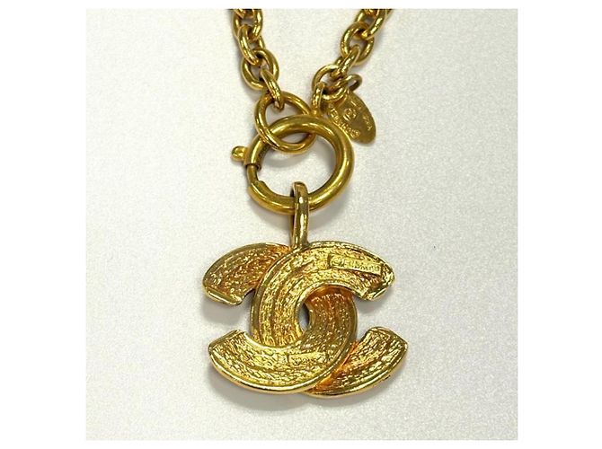 Collana Vintage Coco Mark Matelassé di CHANEL D'oro - vista 7