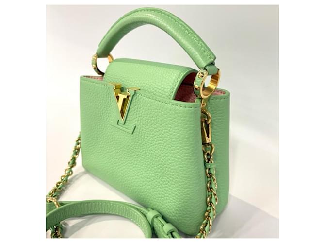 Borsa Capucines Mini Louis Vuitton Verde - vista 3