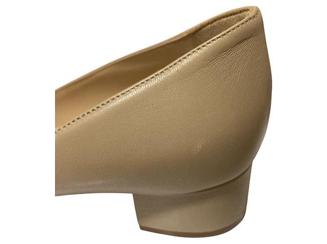 BB30 Leder Pumps von Manolo Blahnik Beige - Ansicht 15