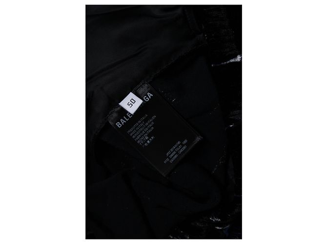 Balenciaga, traje de pijama de terciopelo negro Torre Eiffel - vista 9