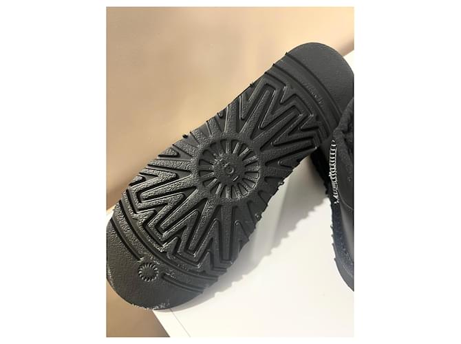 Botas UGG cortas negras Negro - vista 6