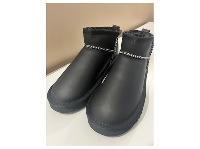 Botas UGG cortas negras Negro - vista 8