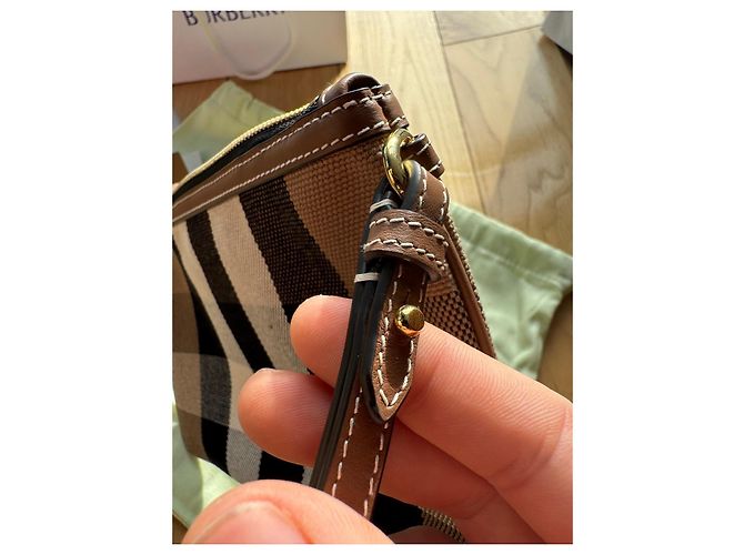Pochette Burberry Check in Tela Marrone Nero Bianco - vista 7