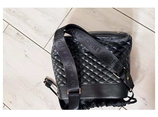 Liu.Jo Mochila Liu Jo em couro preto acolchoado com estrelas douradas - vista 4