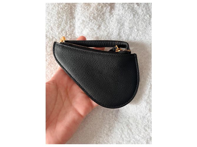 Cartera Saddle icónica Christian Dior – cuero negro – charm 'D' – nueva, conjunto completo - vista 9