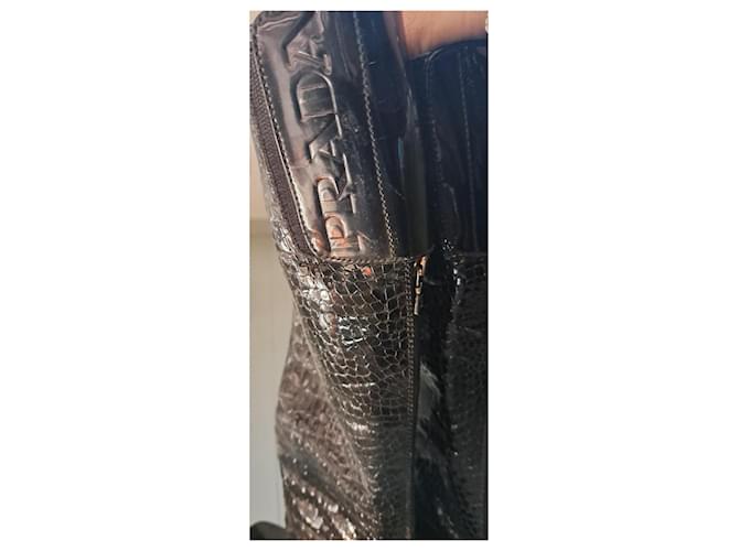 Botas Prada de charol efecto cocodrilo negras Negro - vista 5