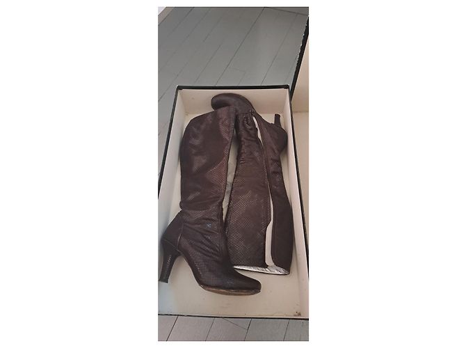 Botas Free Lance de cuero marrón efecto cocodrilo Marrón oscuro - vista 18