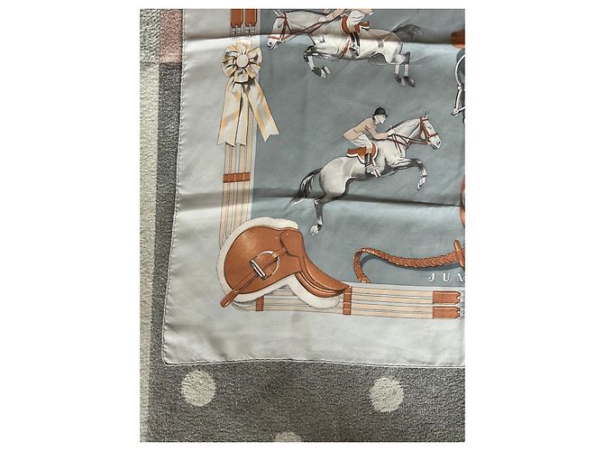 Hermès Seidenschal Jumping Braun Beige Weiß - Ansicht 5