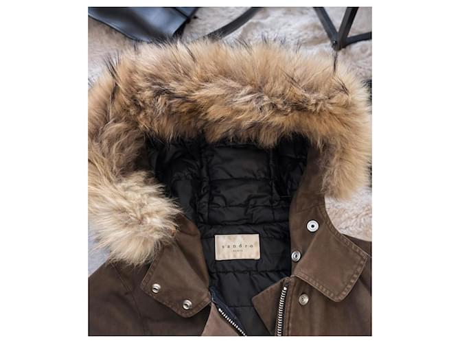 Parka con capucha de piel de Sandro Castaño Caqui - vista 3