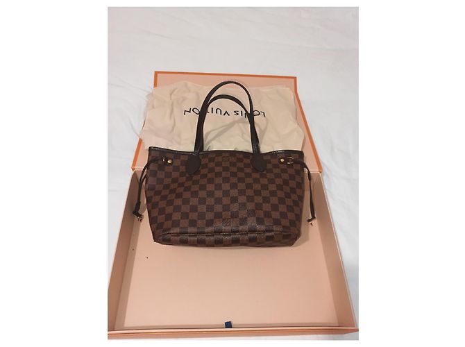 Borsa Neverfull PM Louis Vuitton Marrone - vista 3