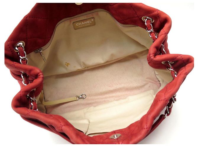 SAC A MAIN CHANEL ULTRA SOFT SHOPPING LOGO CC EN CUIR SUEDE ROUGE HAND BAG - vue 8