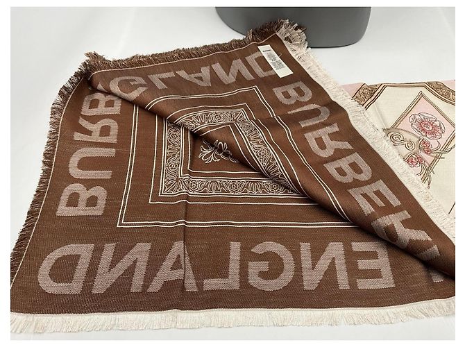 Foulard in seta edizione da collezione "Creature Mitologiche" di Burberry Multicolore - vista 6