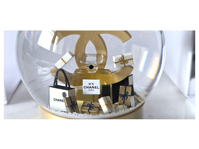 Chanel Collector Snow Globe. New. - view 2