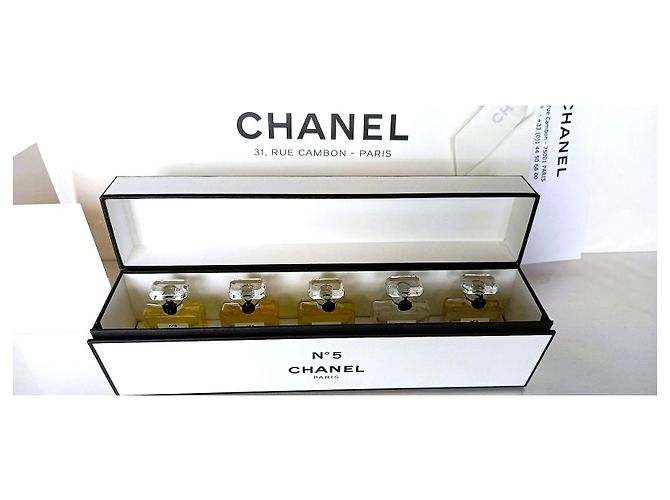 Chanel N°5 coffret des 100 ans du N°5. Neuf. Collector. Avec facture. Blanc - vue 7