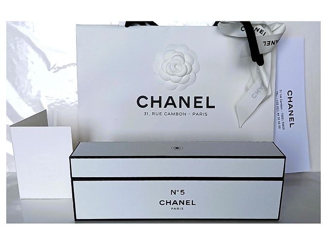 Chanel N°5 coffret des 100 ans du N°5. Neuf. Collector. Avec facture. Blanc - vue 8