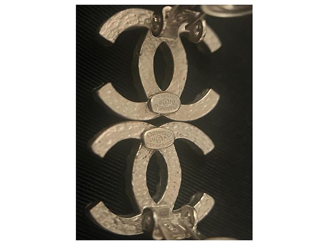Chanel CC Perlenohrringe Silber Weiß - Ansicht 5