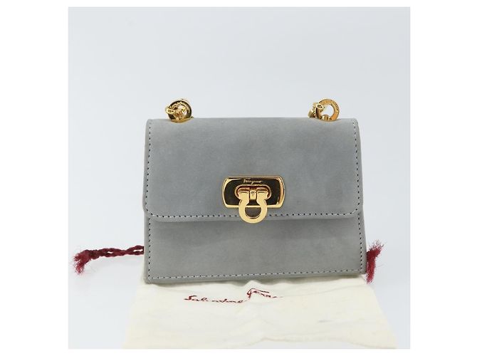 Pochette a spalla con catena Gancini in suede grigio e oro Auth 163100V di Salvatore Ferragamo - vista 12