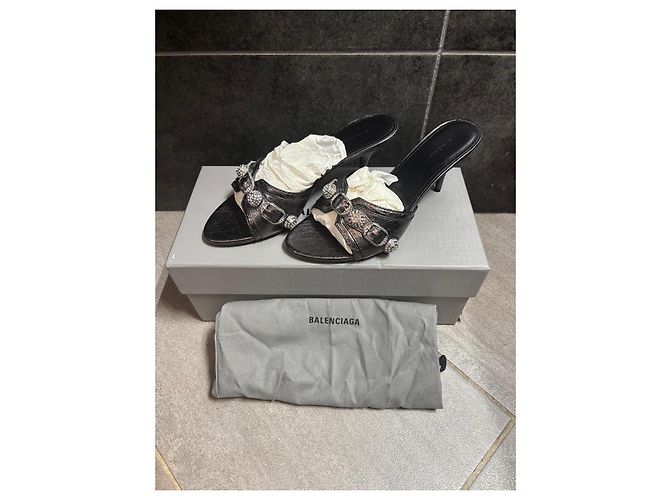 Sandali Balenciaga in pelle nera decorati con cristalli Nero - vista 2