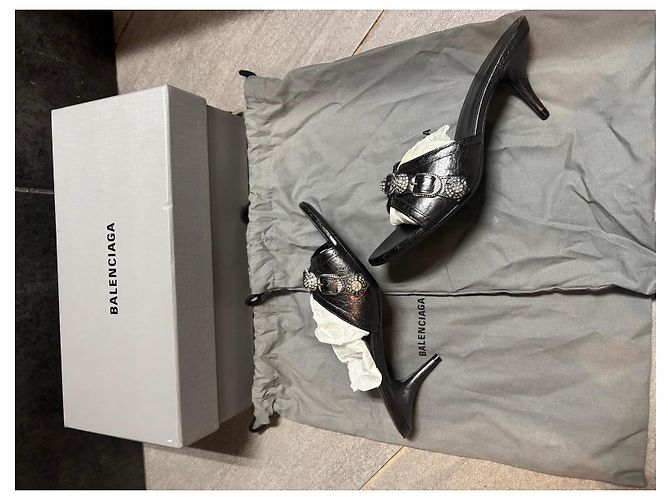 Sandali Balenciaga in pelle nera decorati con cristalli Nero - vista 4