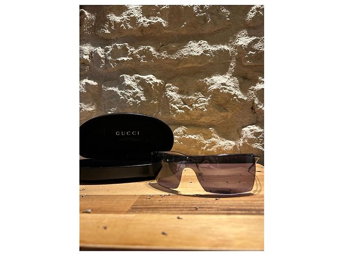 Gafas de sol Gucci de metal negro - vista 2