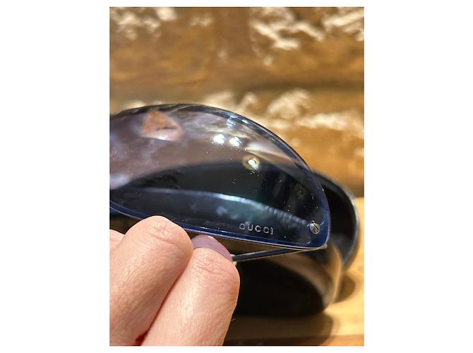 Occhiali da sole Gucci blu scuro plastica - vista 3