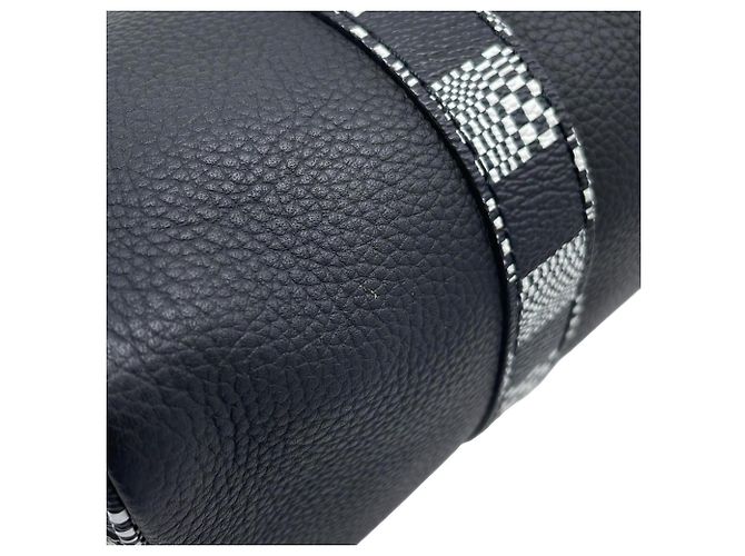 Louis Vuitton Keepall XS Damier Distorted City Nero - vista 5