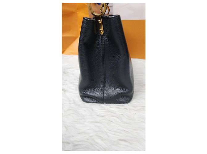Louis Vuitton Capucines MM Nero - Set Completo - vista 4