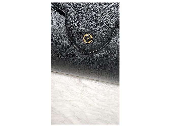 Louis Vuitton Capucines MM Nero - Set Completo - vista 9
