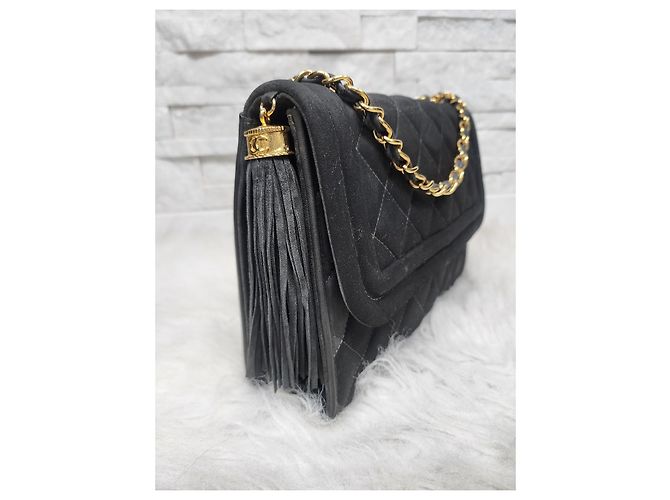 Gabrielle Magnífico saco Chanel com aba em camurça cinza acolchoada com pompom Cinza antracite - vista 2