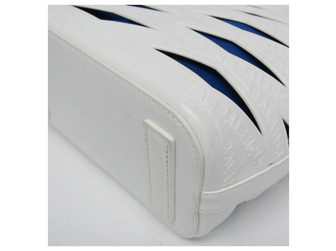 Borsa Balenciaga Neo Basket 630708 in blu e bianco - vista 7