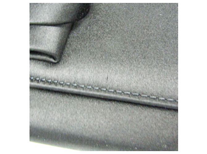 Pochette a spalla con catena in nastro Valentino Garavani Nero - vista 7