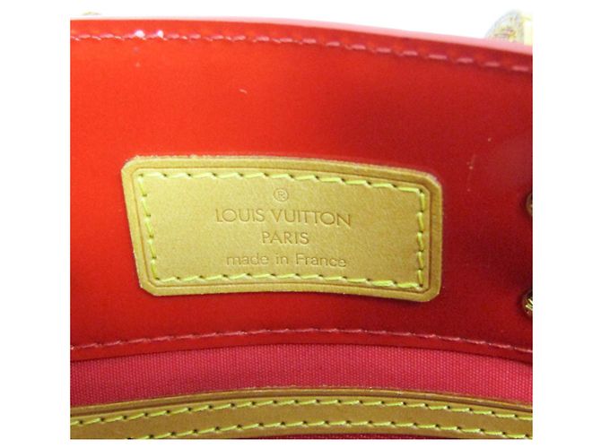 Borsa Louis Vuitton Monogram Vernis Reade PM in Rouge Rosso - vista 16