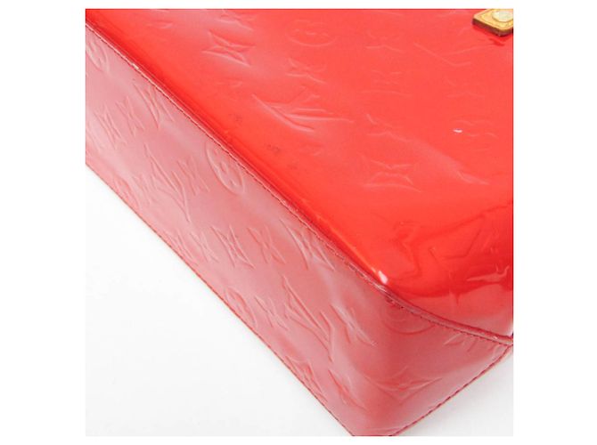 Borsa Louis Vuitton Monogram Vernis Reade PM in Rouge Rosso - vista 4