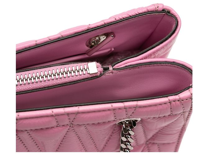 Borsa Virtus in pelle trapuntata rosa di Versace - vista 9