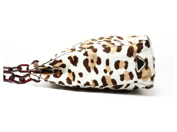 Bolso de cadena de cuero marrón con coleta y estampado de leopardo de Prada Castaño - vista 3