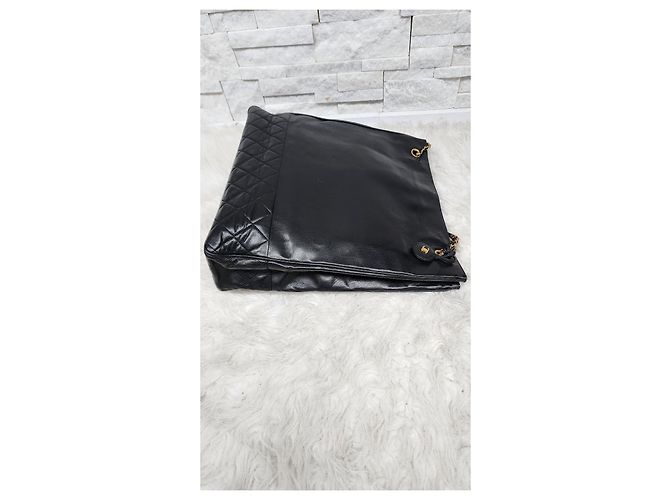 Timeless Vintage schwarze Leder Tote von Chanel - Ansicht 4
