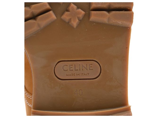 Edge Céline Botas em Nubuck Marrom com Acabamento em Couro Celine Kurt Vermelho - vista 7