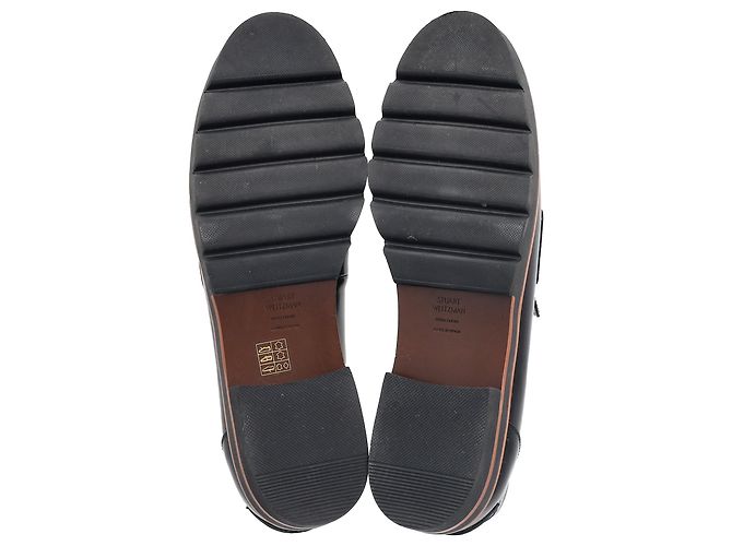 Manila Quasten-Loafers von Stuart Weitzman aus schwarzem Lackleder - Ansicht 6