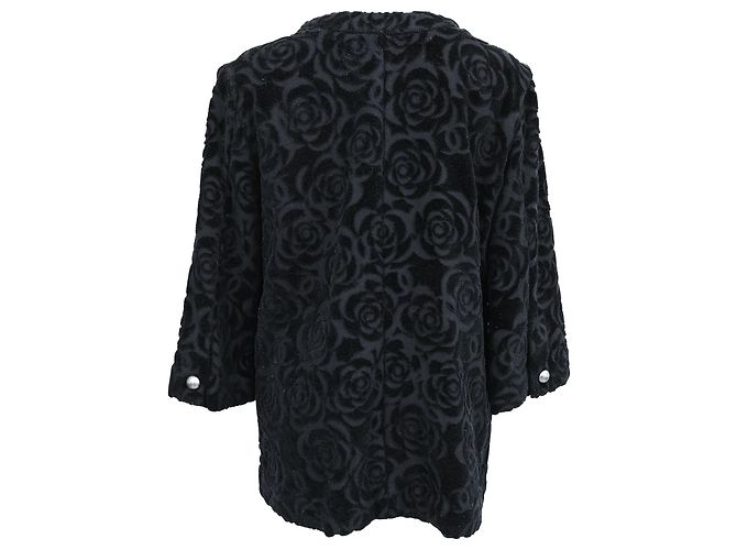 Schwarze Samt-Blazer mit Camellia-Blumenmuster von Chanel - Ansicht 3