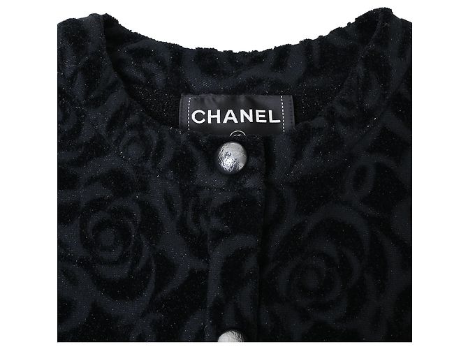 Schwarze Samt-Blazer mit Camellia-Blumenmuster von Chanel - Ansicht 5