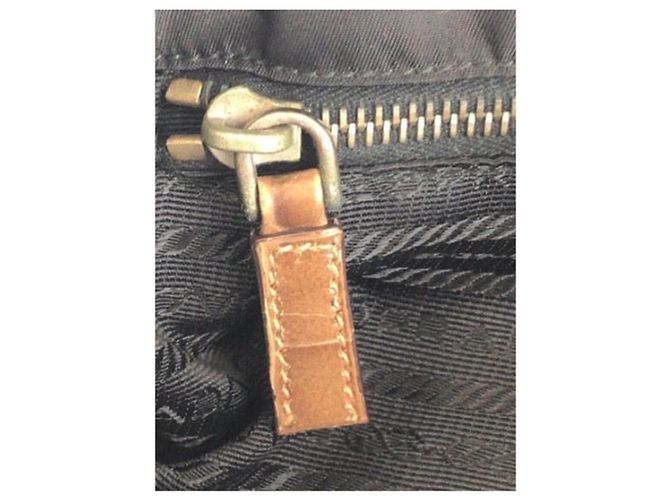 Prada Borsa a spalla in nylon Tessuto nero - vista 11