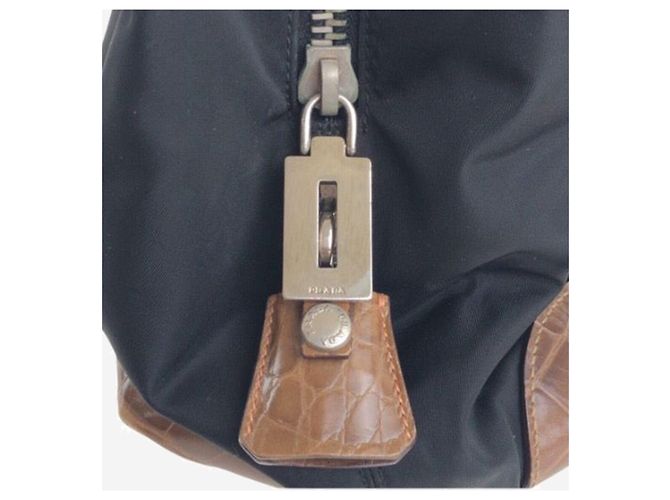 Prada Borsa a spalla in nylon Tessuto nero - vista 12